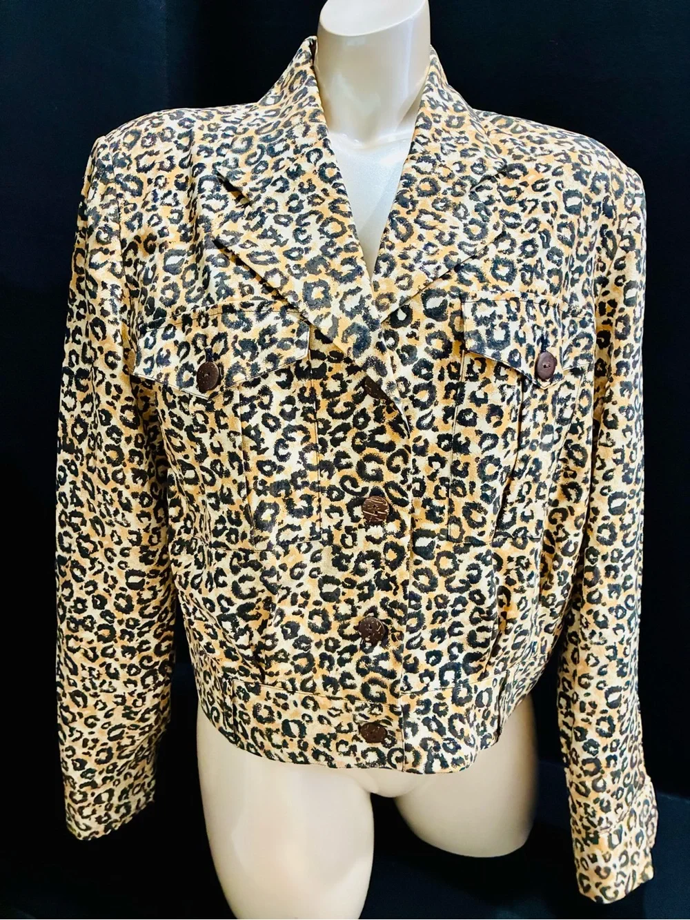 VTG City Silk Leopard 💯 Silk Cropped Lined Jacket w/ Shoulder Pads Button Down
